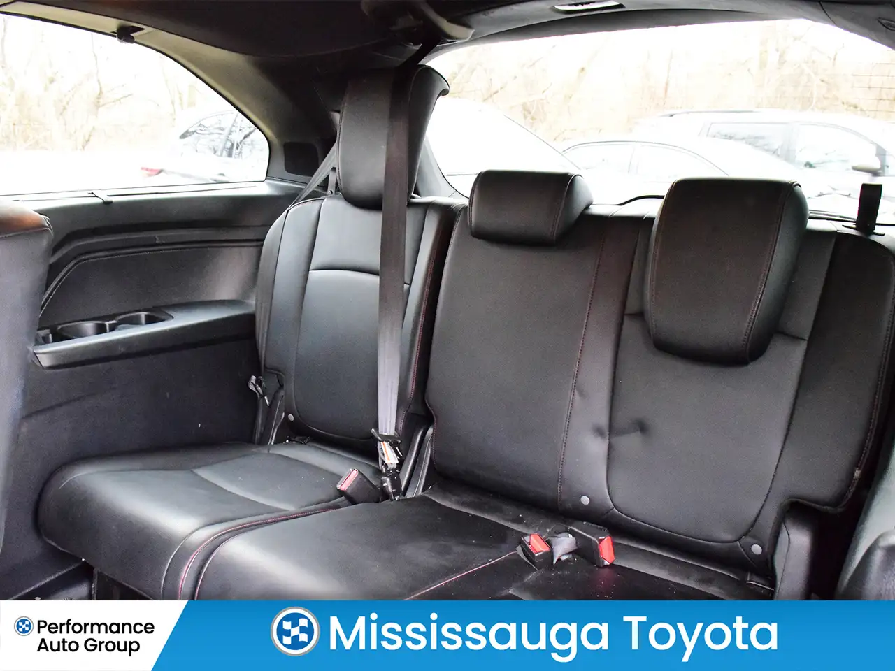 Honda Odyssey снимка Honda Odyssey