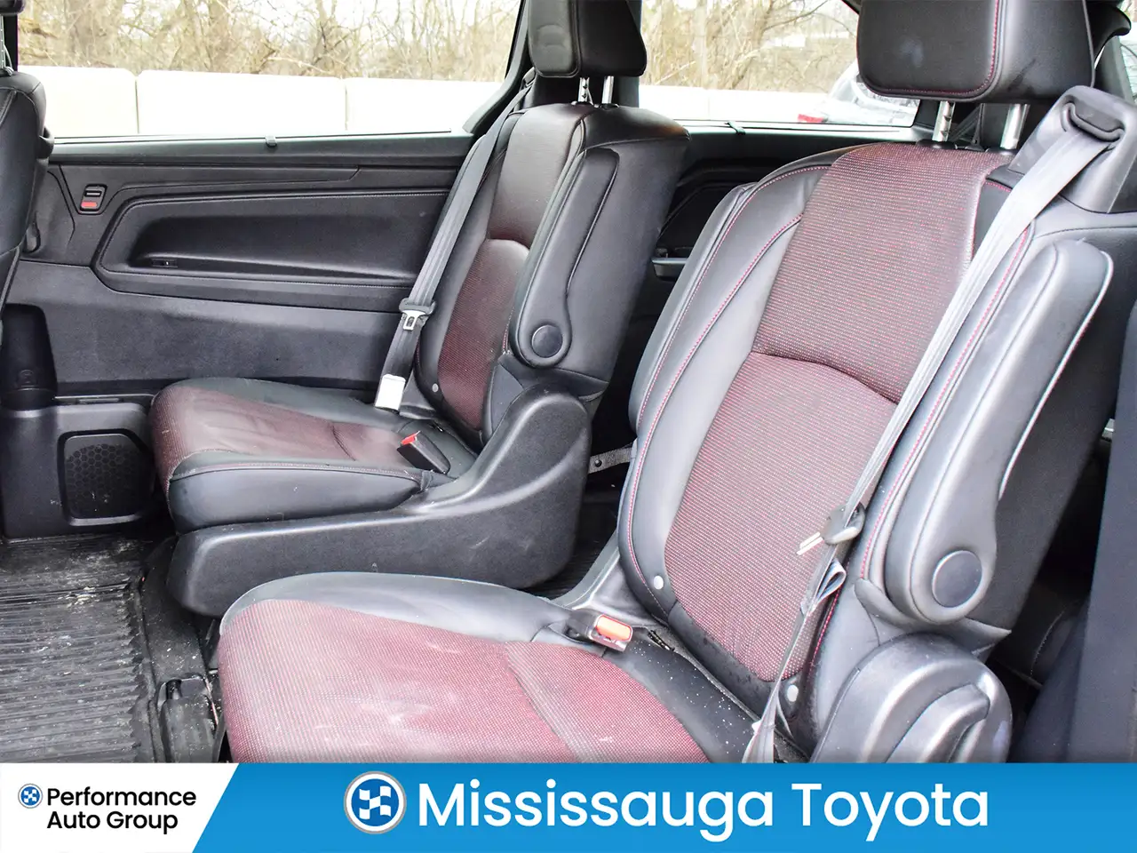 Honda Odyssey снимка Honda Odyssey