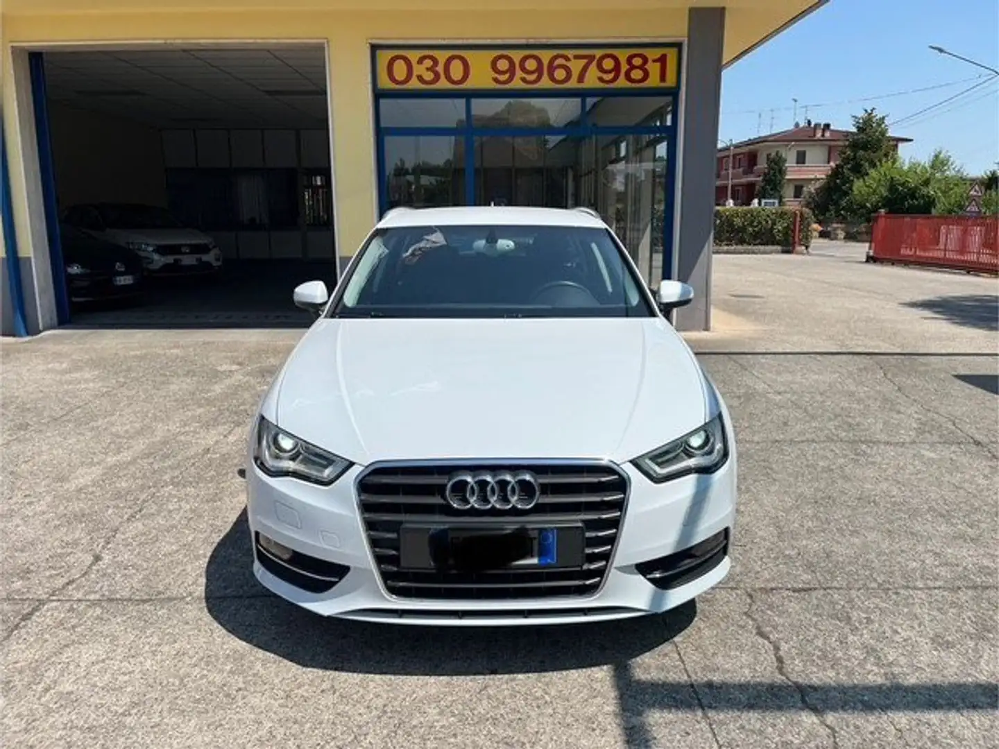 Audi A3 A3 SPB 2.0 TDI Ambiente Bianco - 2