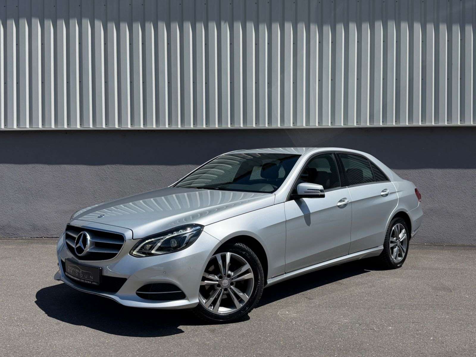Mercedes-Benz E 220