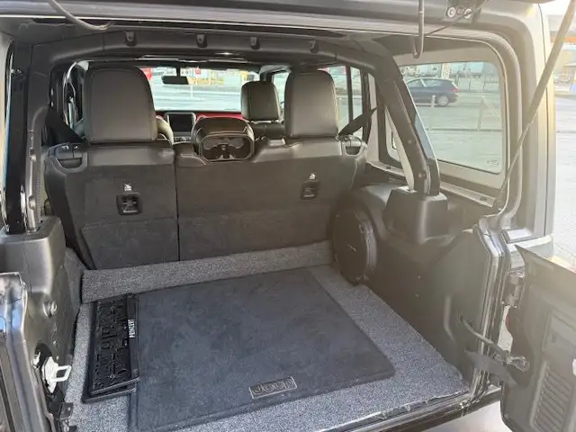 Jeep Wrangler Rubicon Ansicht 13