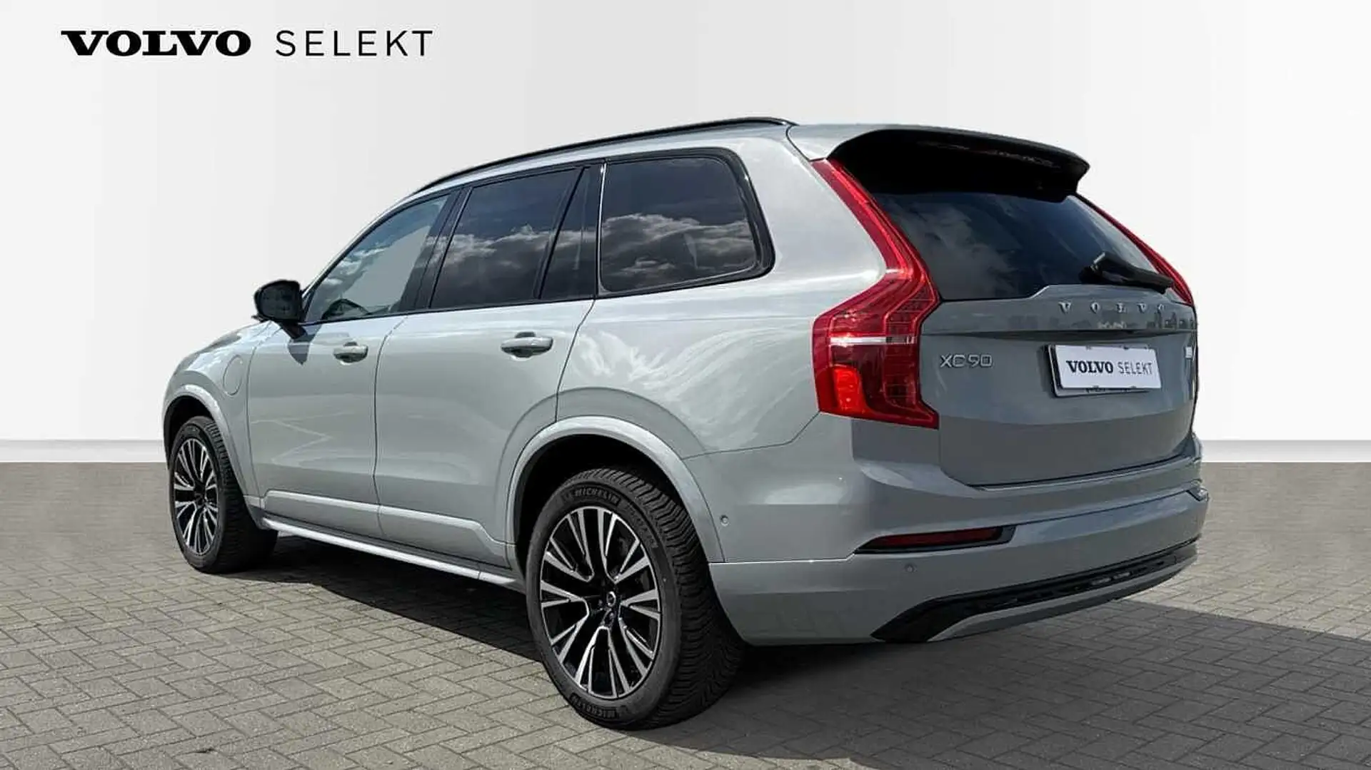 Volvo XC90 T8 PHEV | Ultimate | Dark Gris - 2
