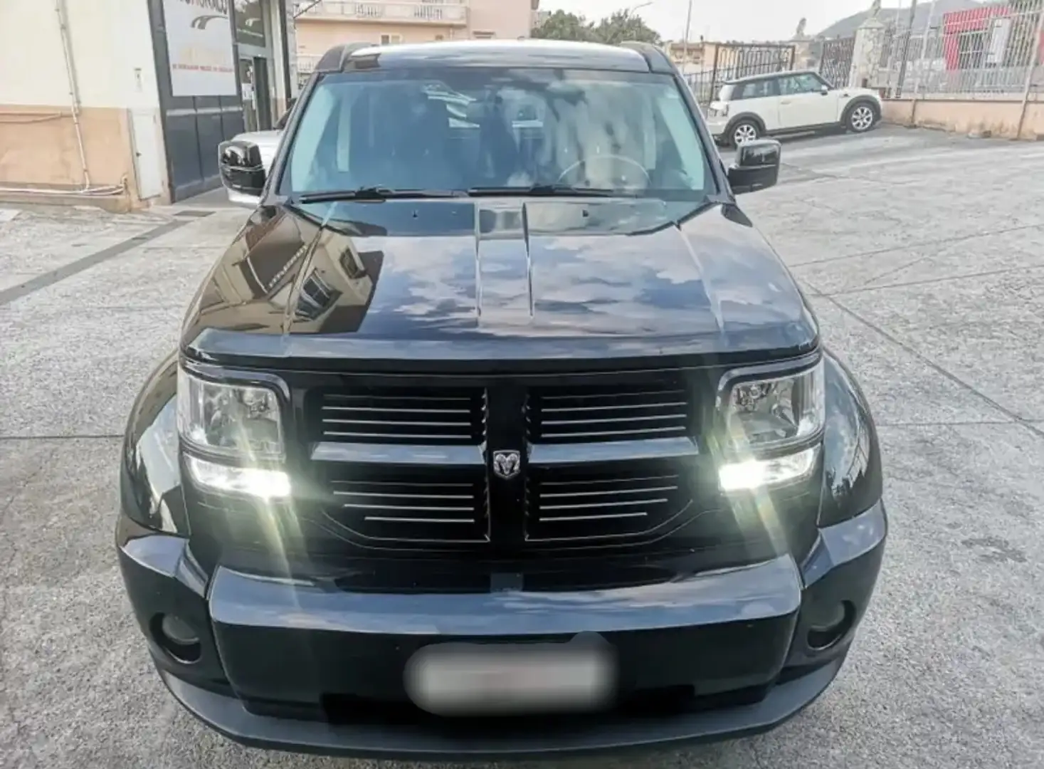 Dodge Nitro 2.8 CRD DPF Automatik SXT - 2