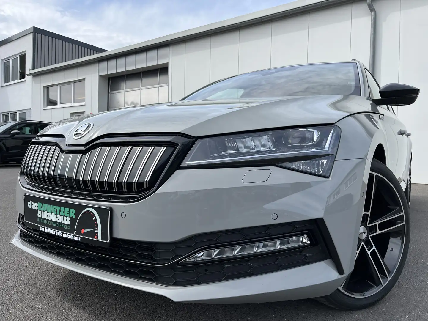 Skoda Superb Combi 1.4 TSI DSG Sportline RS Optik 200€ m. 20% Grigio - 1