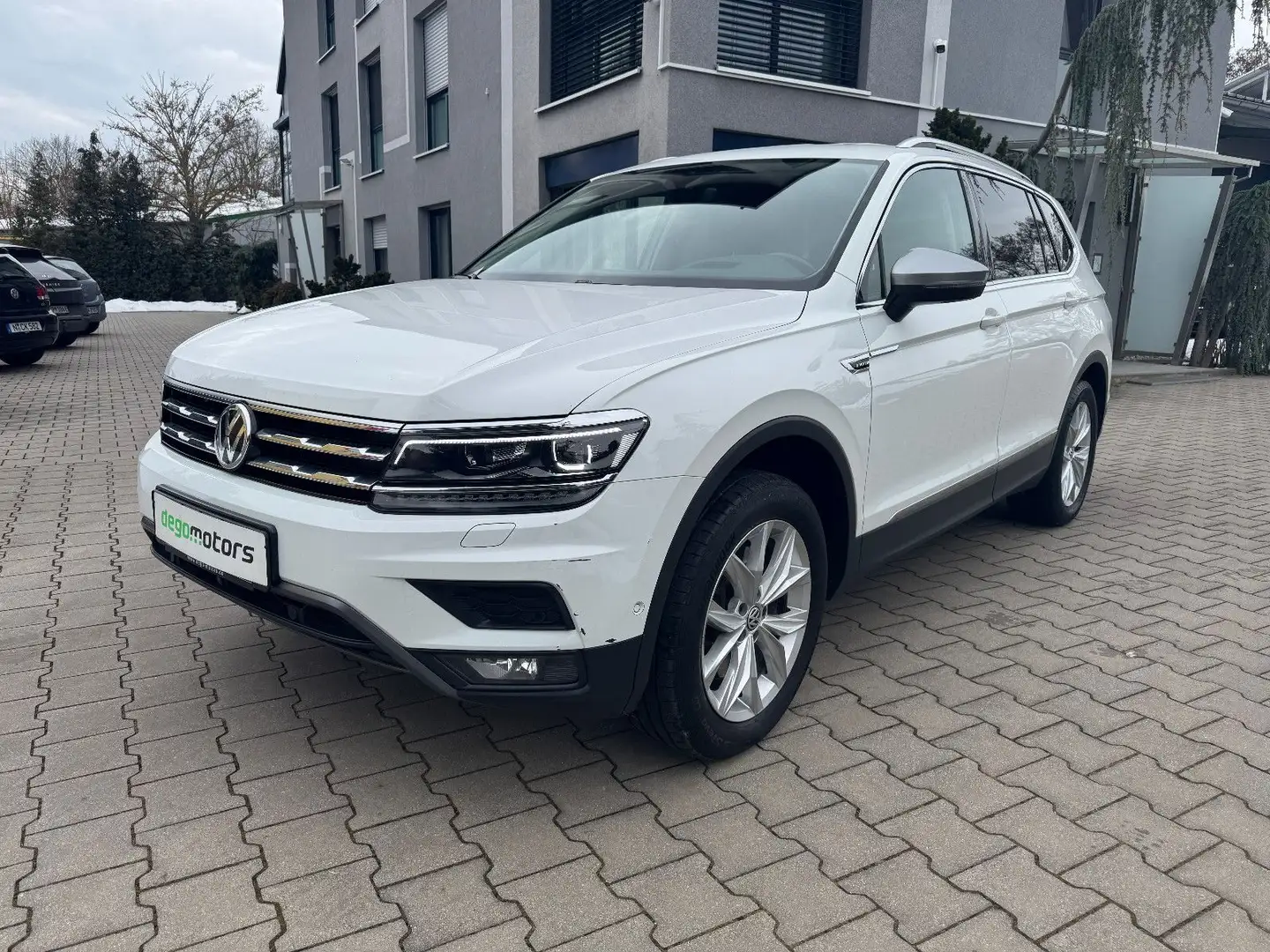 Volkswagen Tiguan Allspace 2.0 TDI Highline 4Motion Blanc - 2