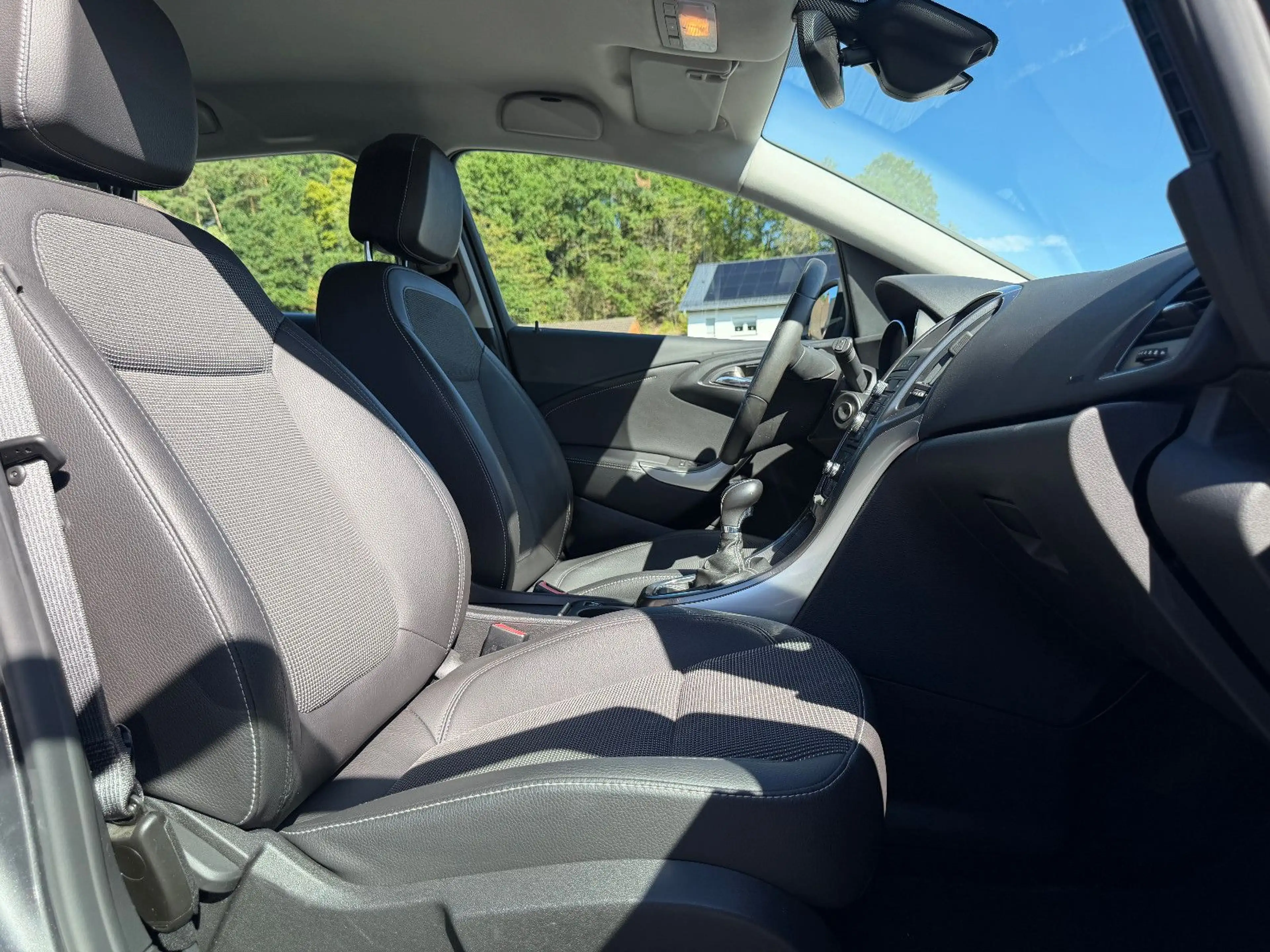 Opel Astra J1.4 Sports Tourer Innovation 1.HAND/TEMPO — photo 10