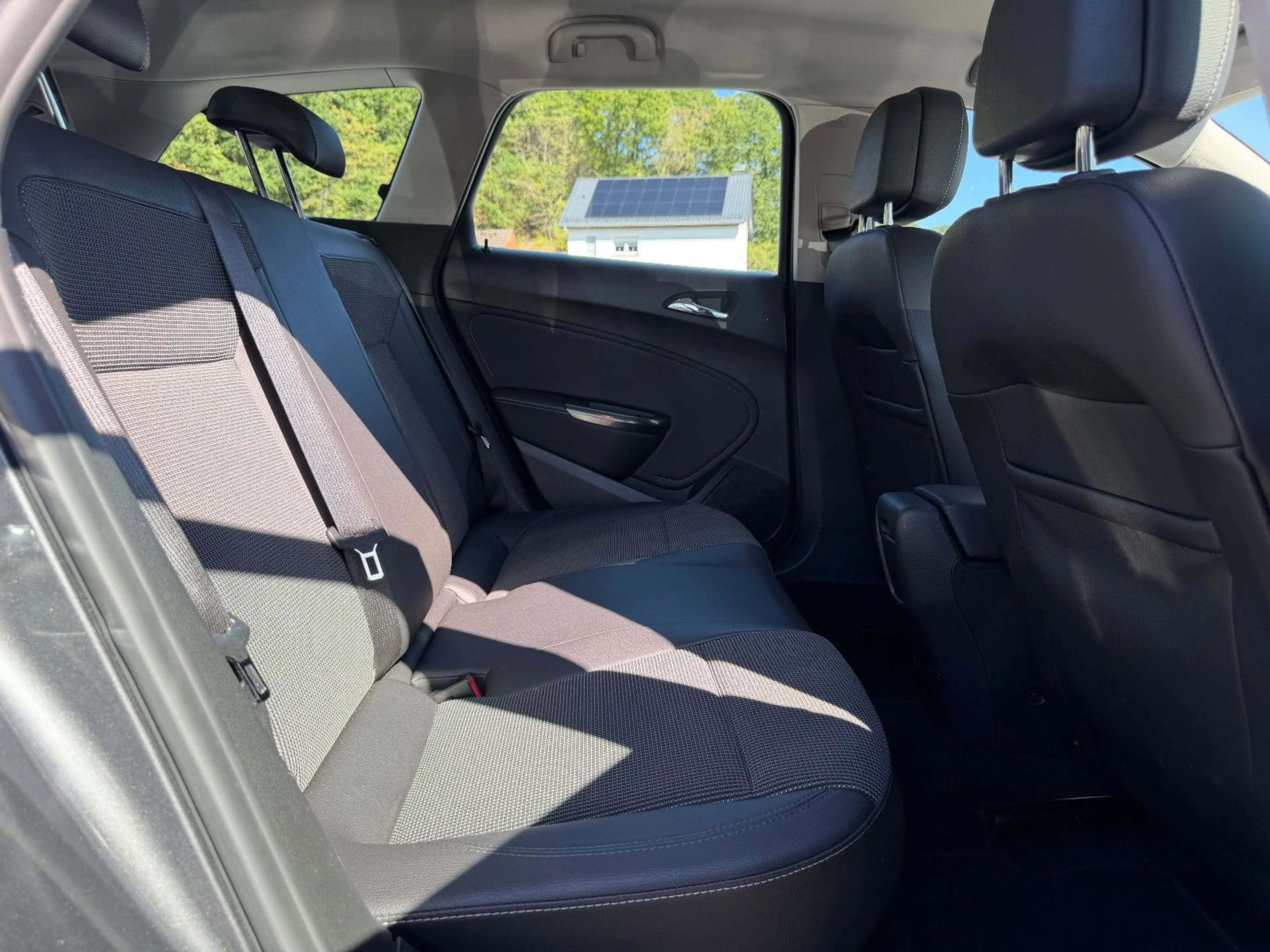 Opel Astra J1.4 Sports Tourer Innovation 1.HAND/TEMPO — photo 12