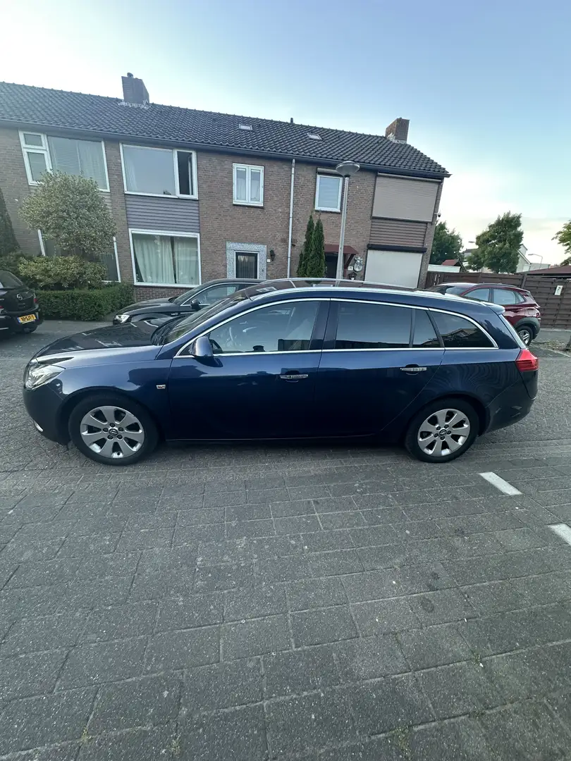 Opel Insignia 1.4 T sports tourer sw Blauw - 2