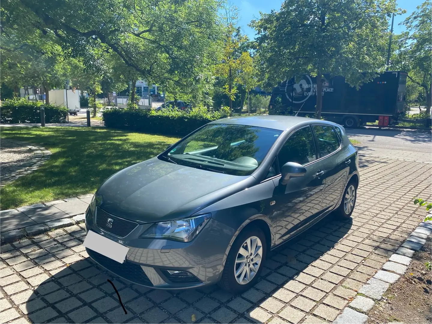 SEAT Ibiza Ibiza 5-Türer 1.2 TDI CR Ecomotive Style Grau - 1