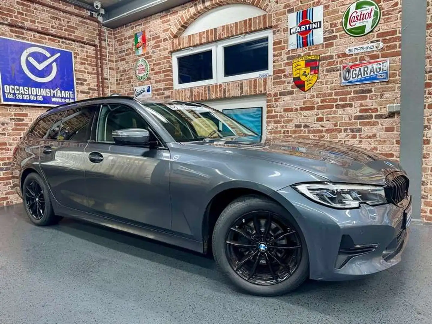 BMW 320 320dA Touring 2.0 190cv Auto xDrive ADVANTAGE Gris - 1