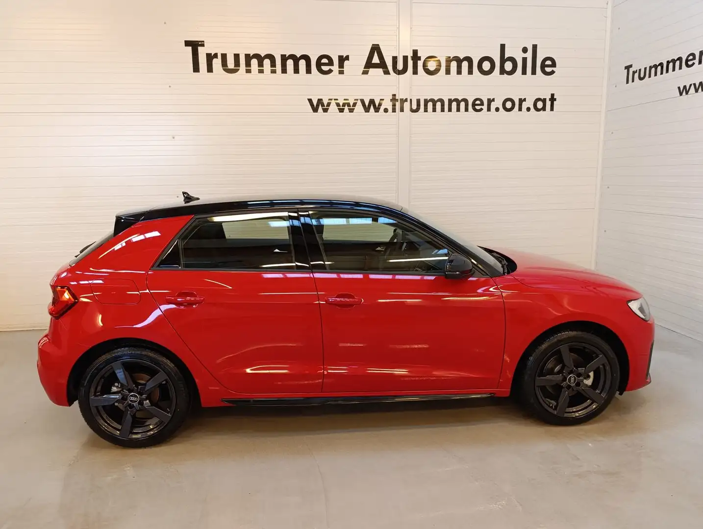 Audi A1 30 TFSI intense Rot - 2