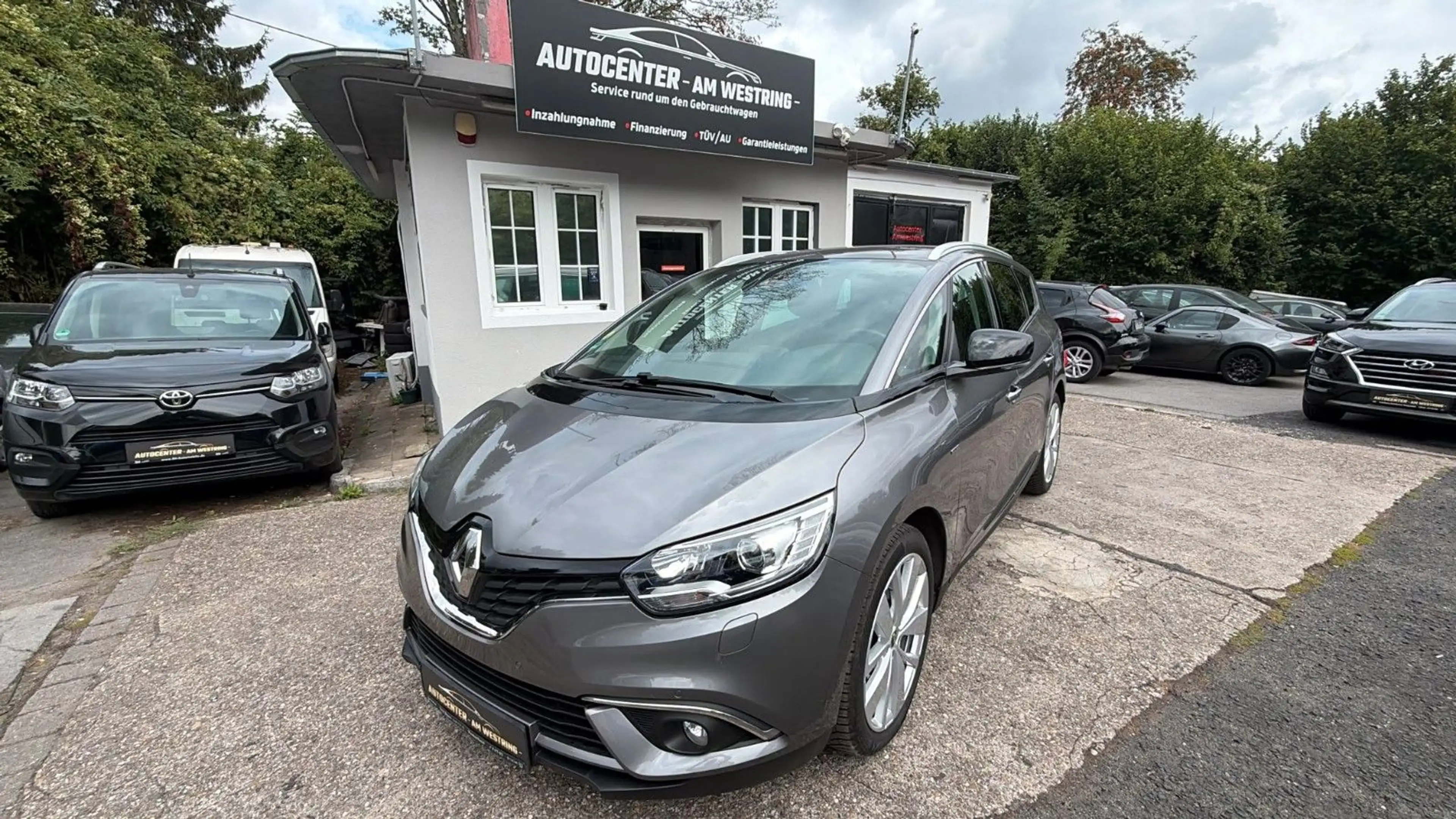 Renault Grand Scenic IV Grand Limited — photo 6