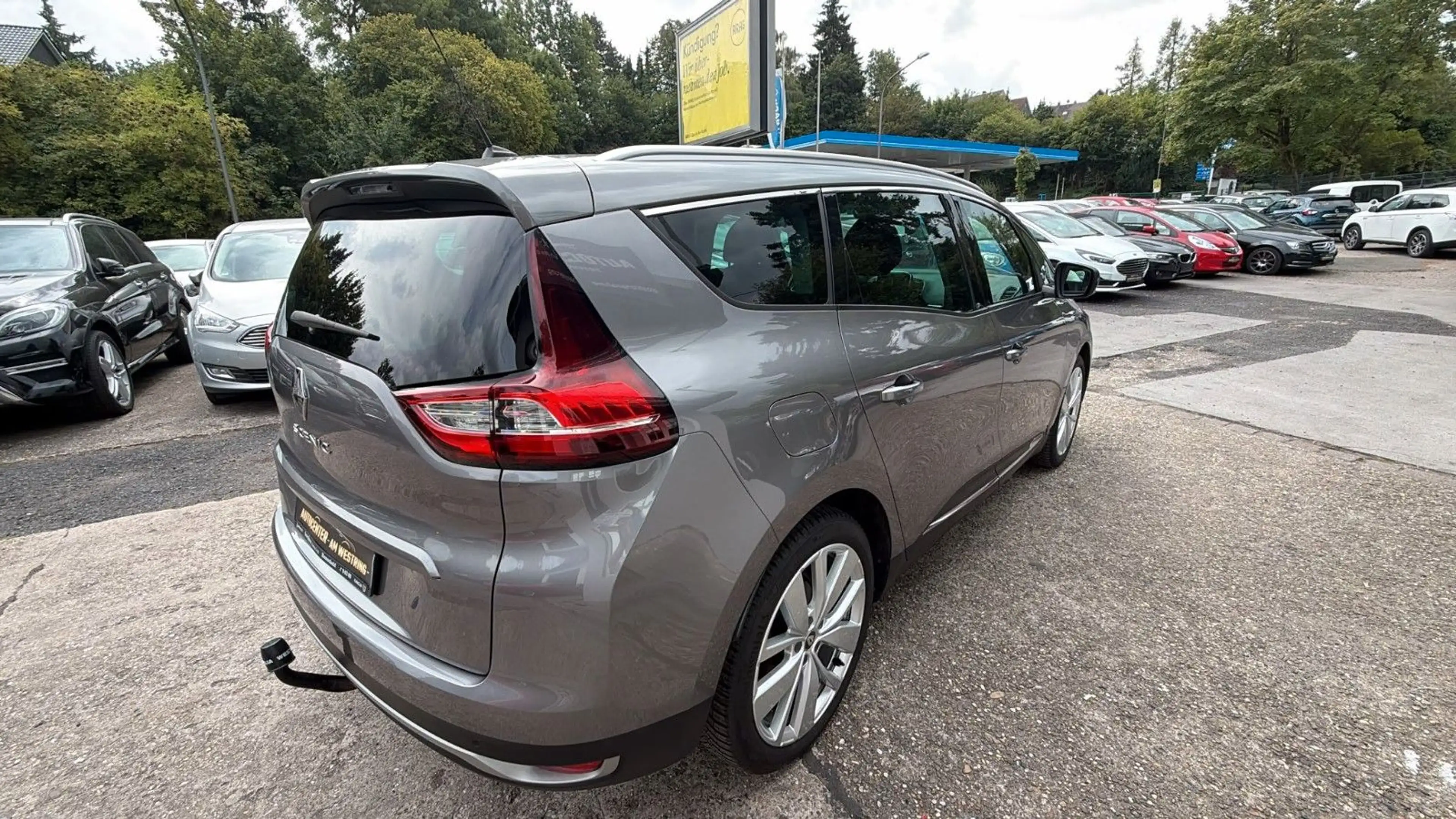 Renault Grand Scenic IV Grand Limited — photo 8