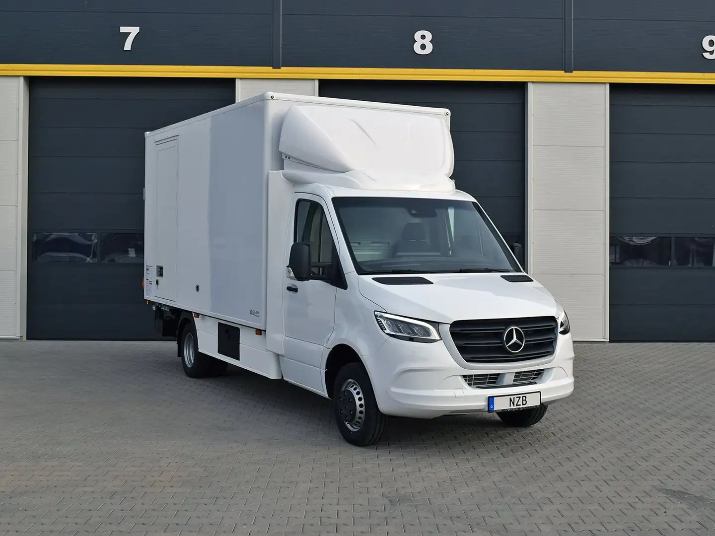 Mercedes-Benz Sprinter 519 CDI 5.5T SOFORT * AHK/LBW/MBUX/LED Weiß - 1