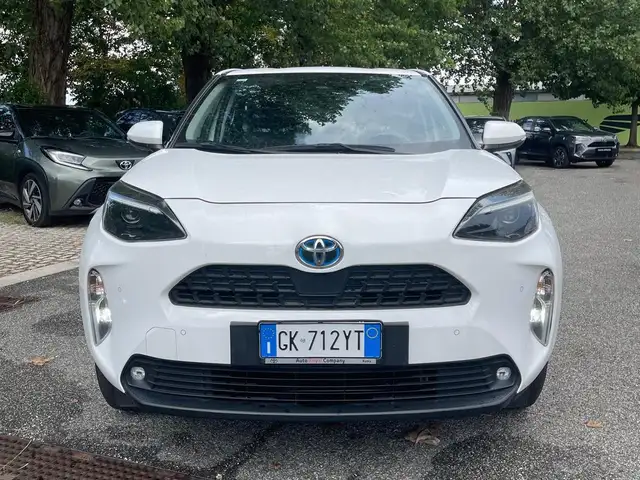 Toyota Yaris Cross view 8
