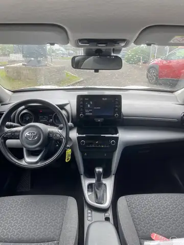 Toyota Yaris Cross view 9