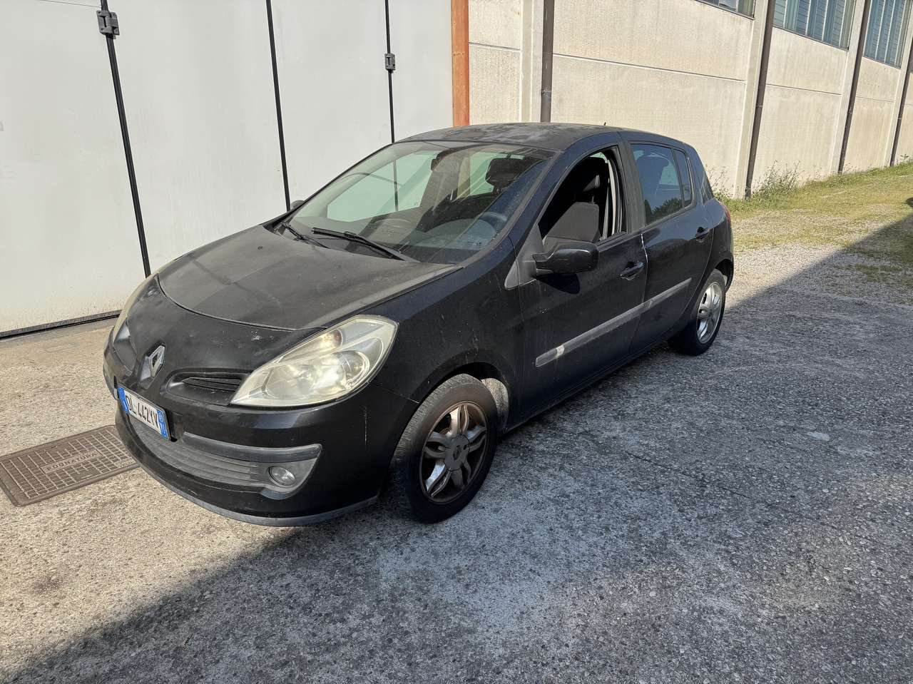 Renault Clio Clio III 2005 5p 1.2 16v Le Iene