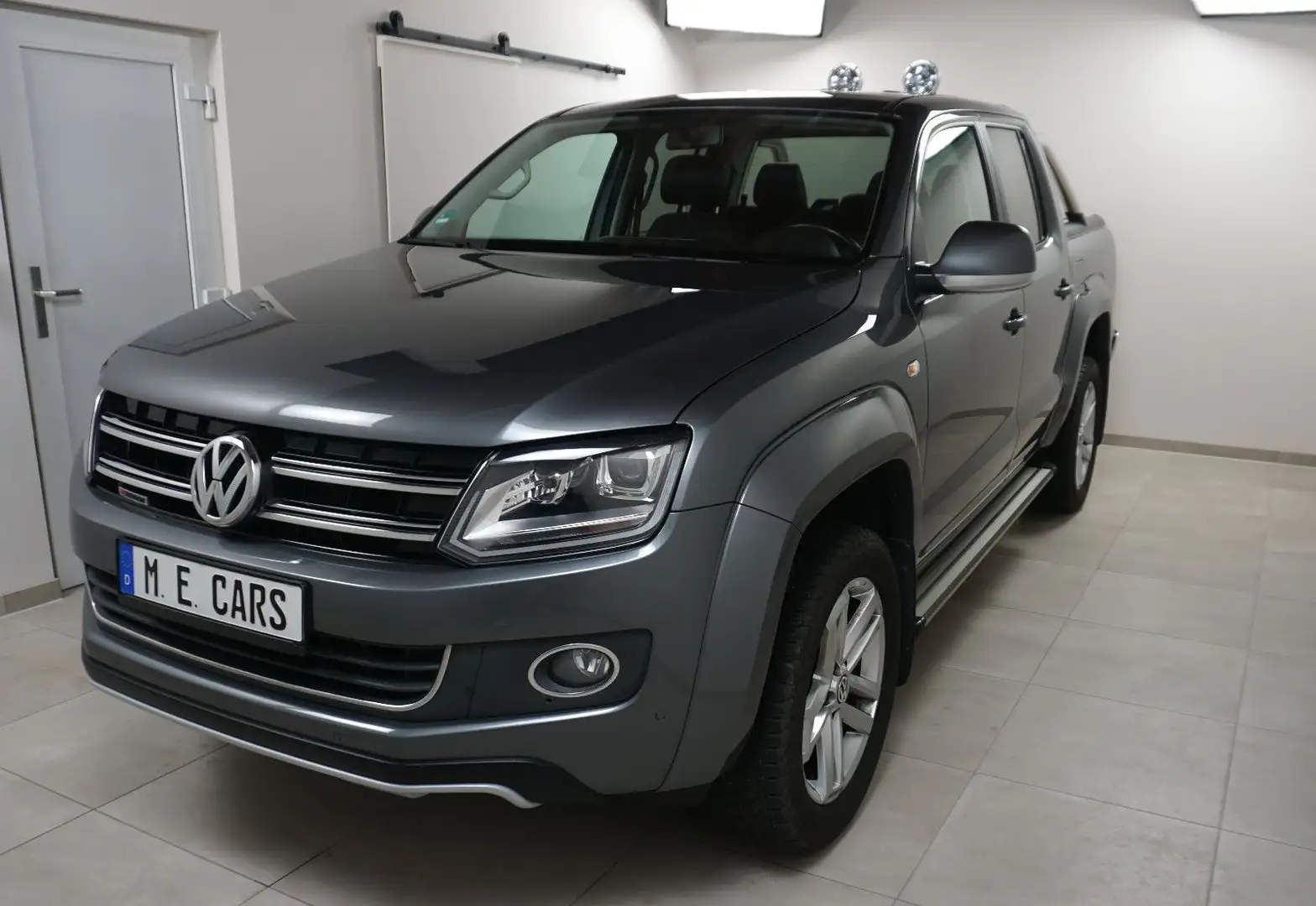 Volkswagen Amarok Highline DoubleCab 4Motion Grau - 1