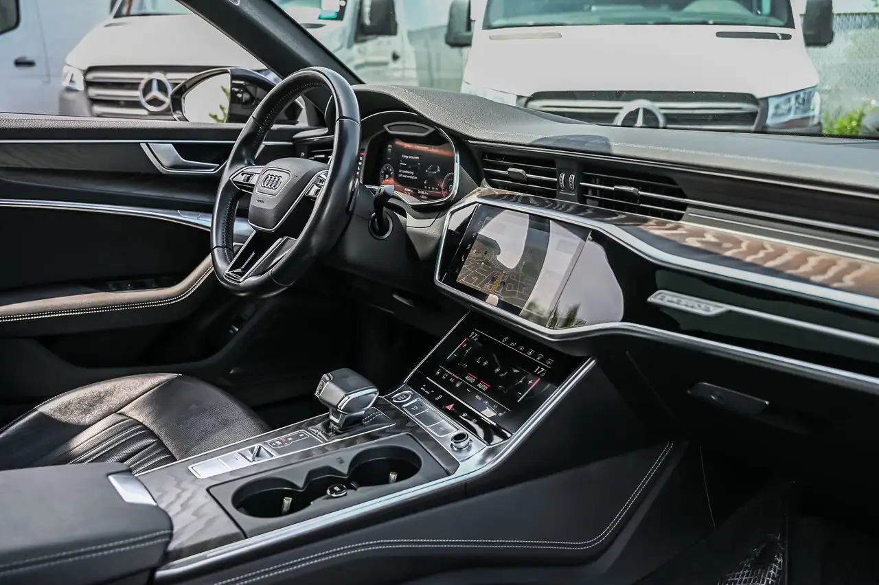 Audi A6 снимка Audi A6