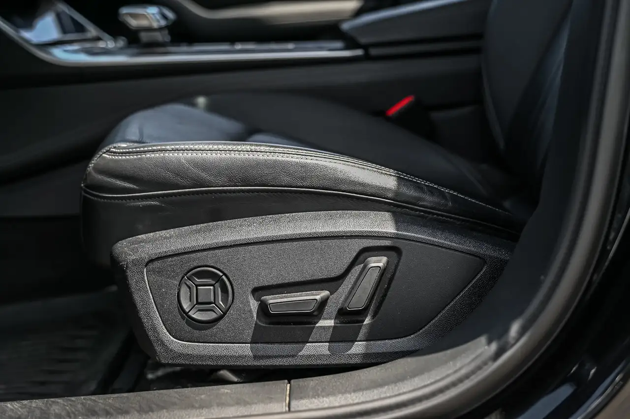 Audi A6 снимка Audi A6
