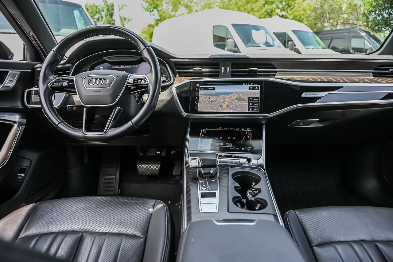 Audi A6 снимка Audi A6