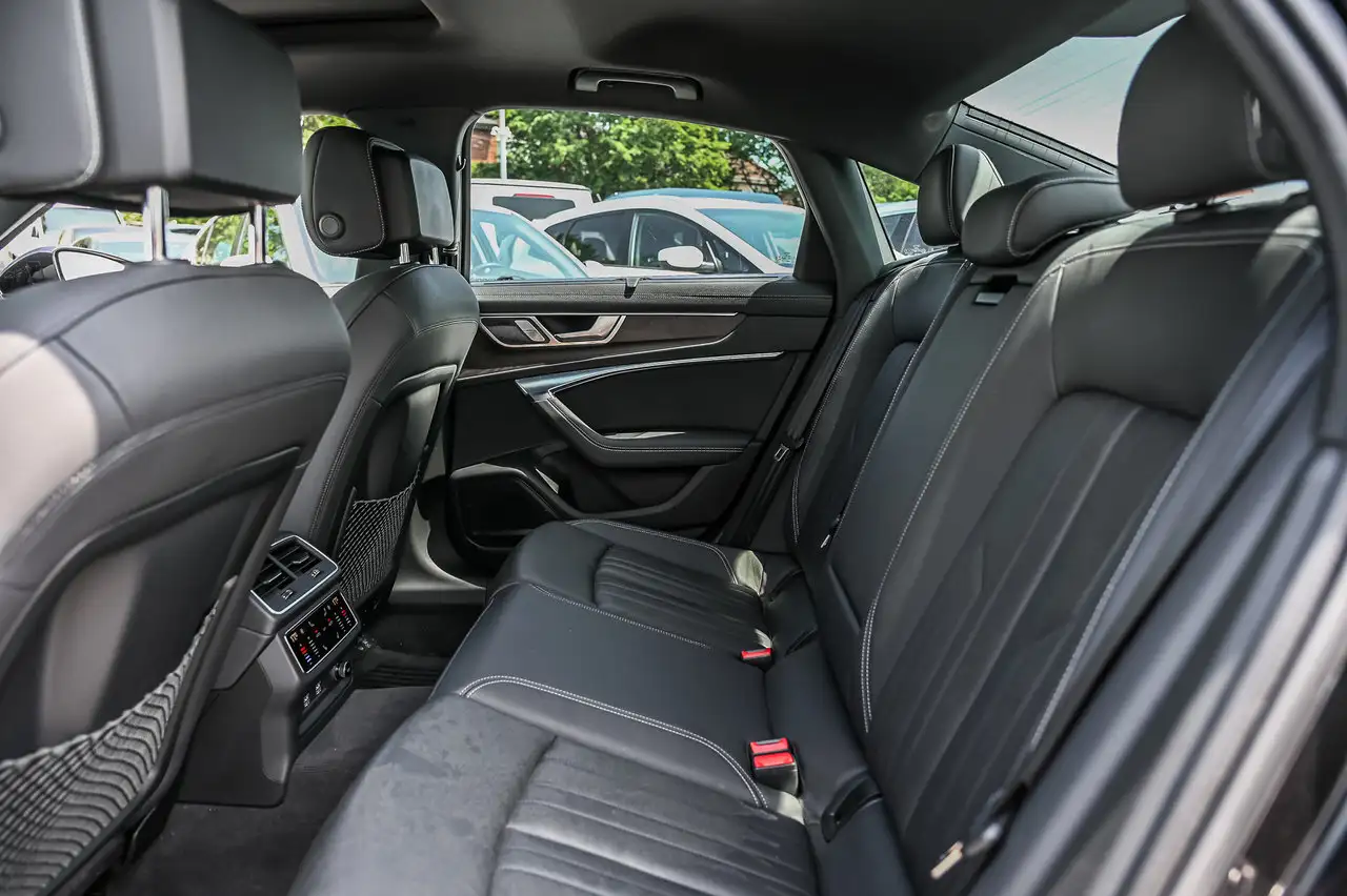 Audi A6 снимка Audi A6