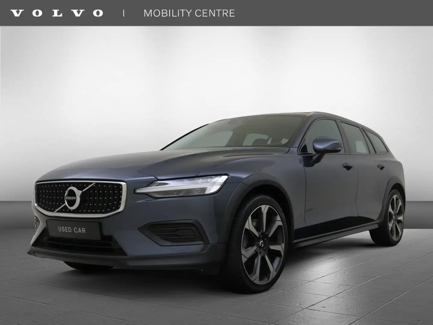 Volvo V60 Cross Country T5 AWD Pro | Trekhaak | Panoramadak | Head Up Disp Blauw - 1