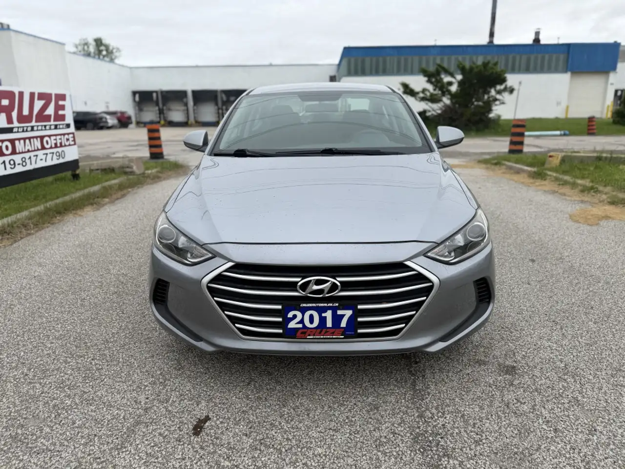 Hyundai ELANTRA снимка Hyundai ELANTRA