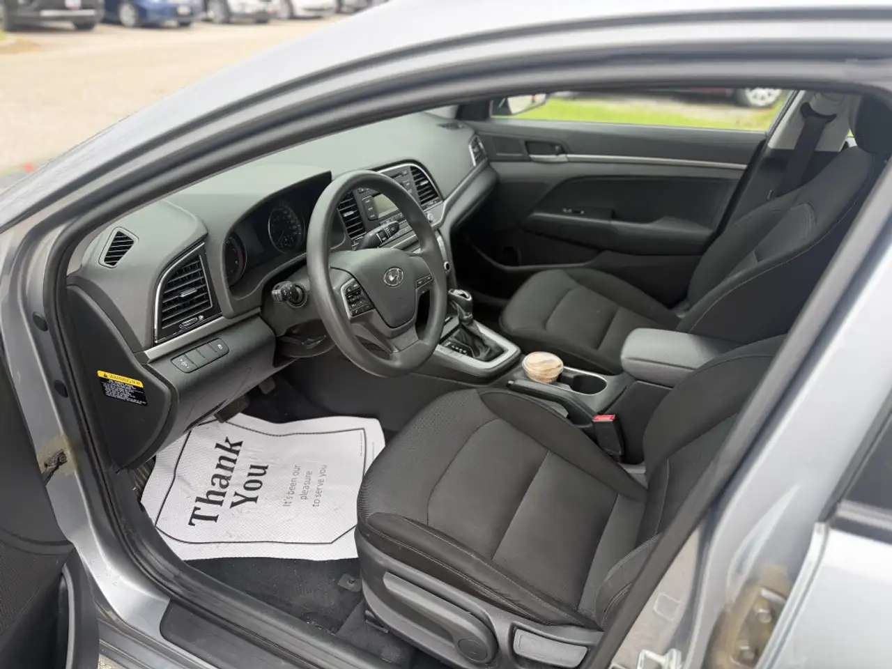 Hyundai ELANTRA снимка Hyundai ELANTRA