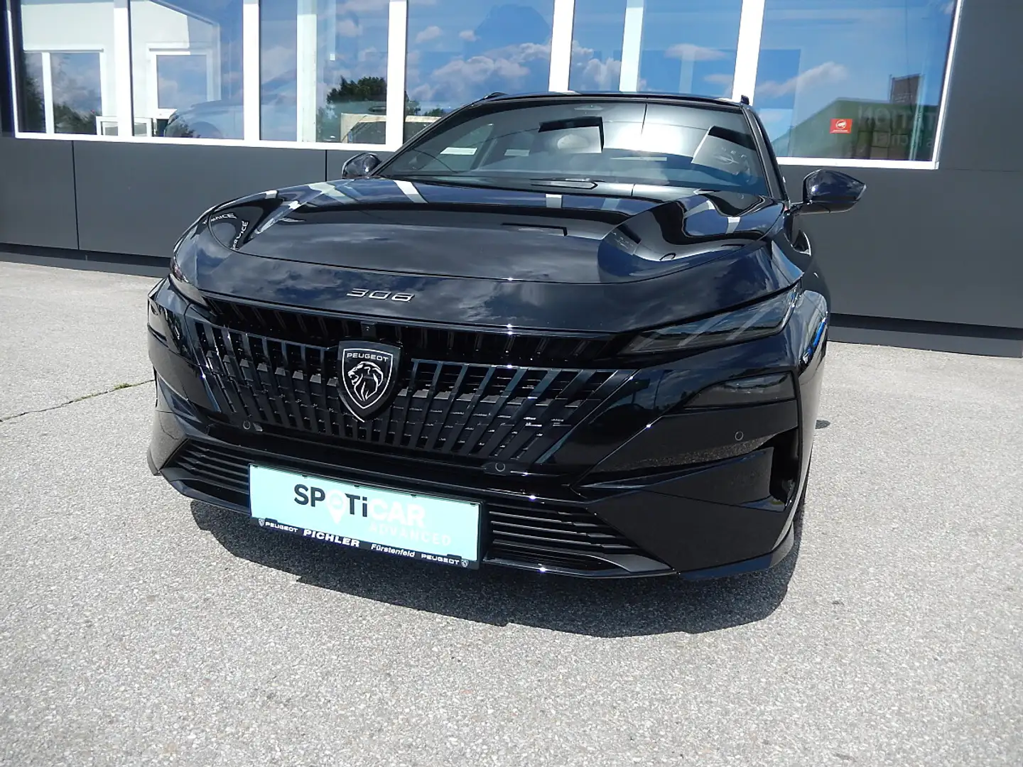 Peugeot 308 SW Hybrid 145 e-DSC6 GT Schwarz - 1