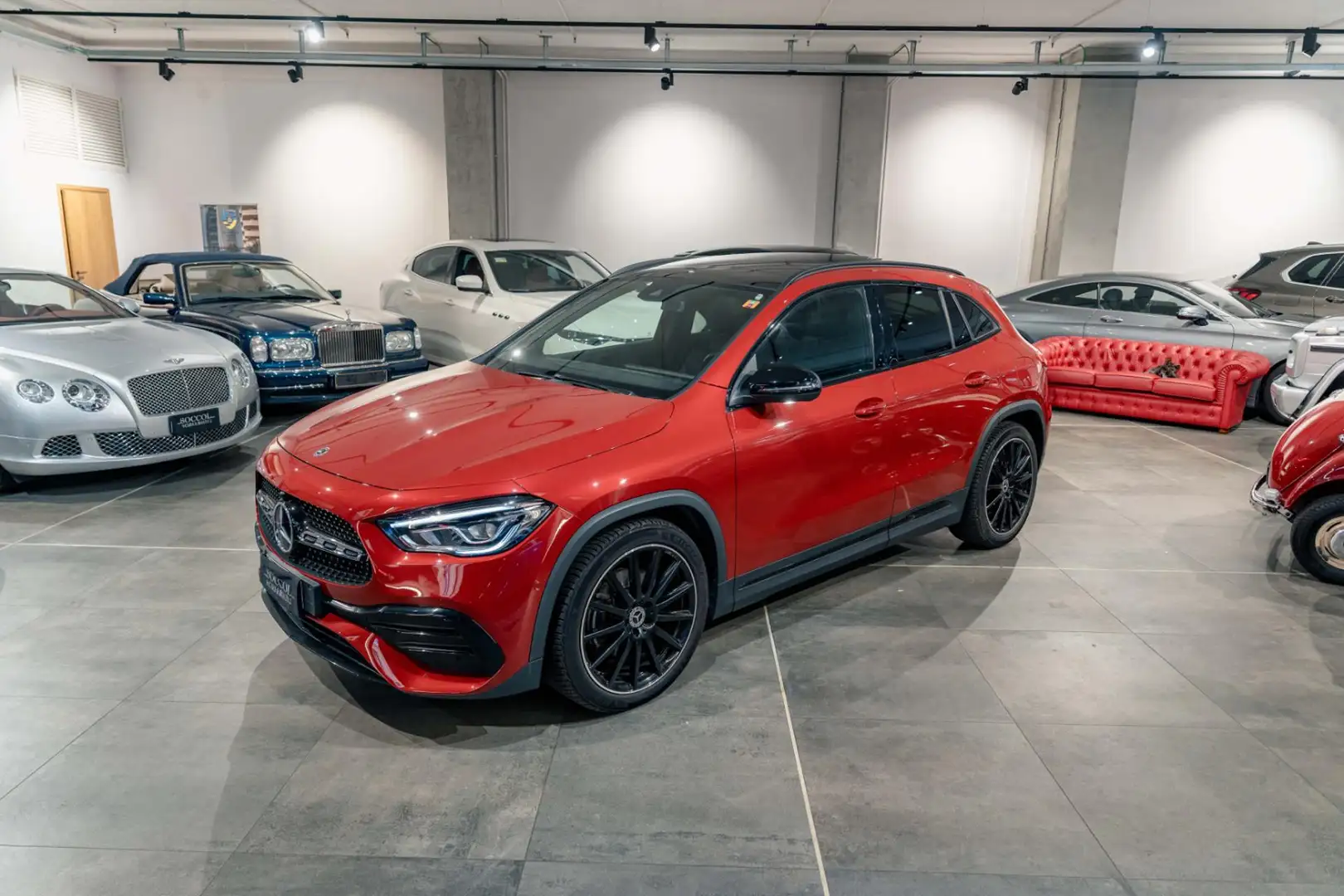 Mercedes-Benz GLA 200 d Automatic Premium*TETTO PANO*AUTOM*20"*IVA ESP Rouge - 1