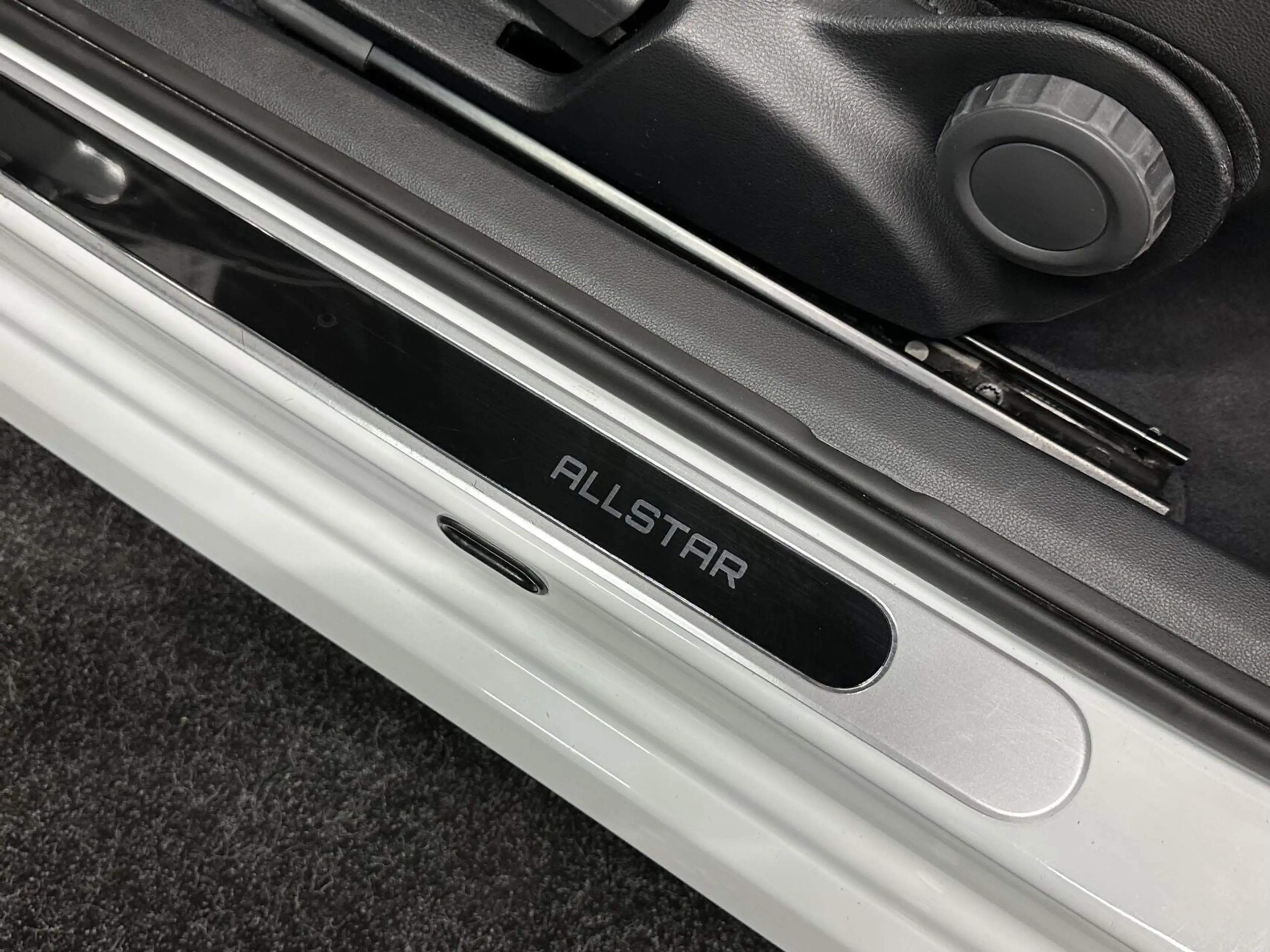 Volkswagen Beetle 1.2 TSI Exclusive Series LEER NAVI CRUISE LM STOEL — photo 12