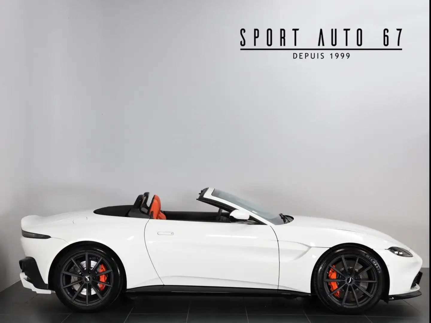 Aston Martin V8 ROADSTER 4.0 L BI TURBO - 2