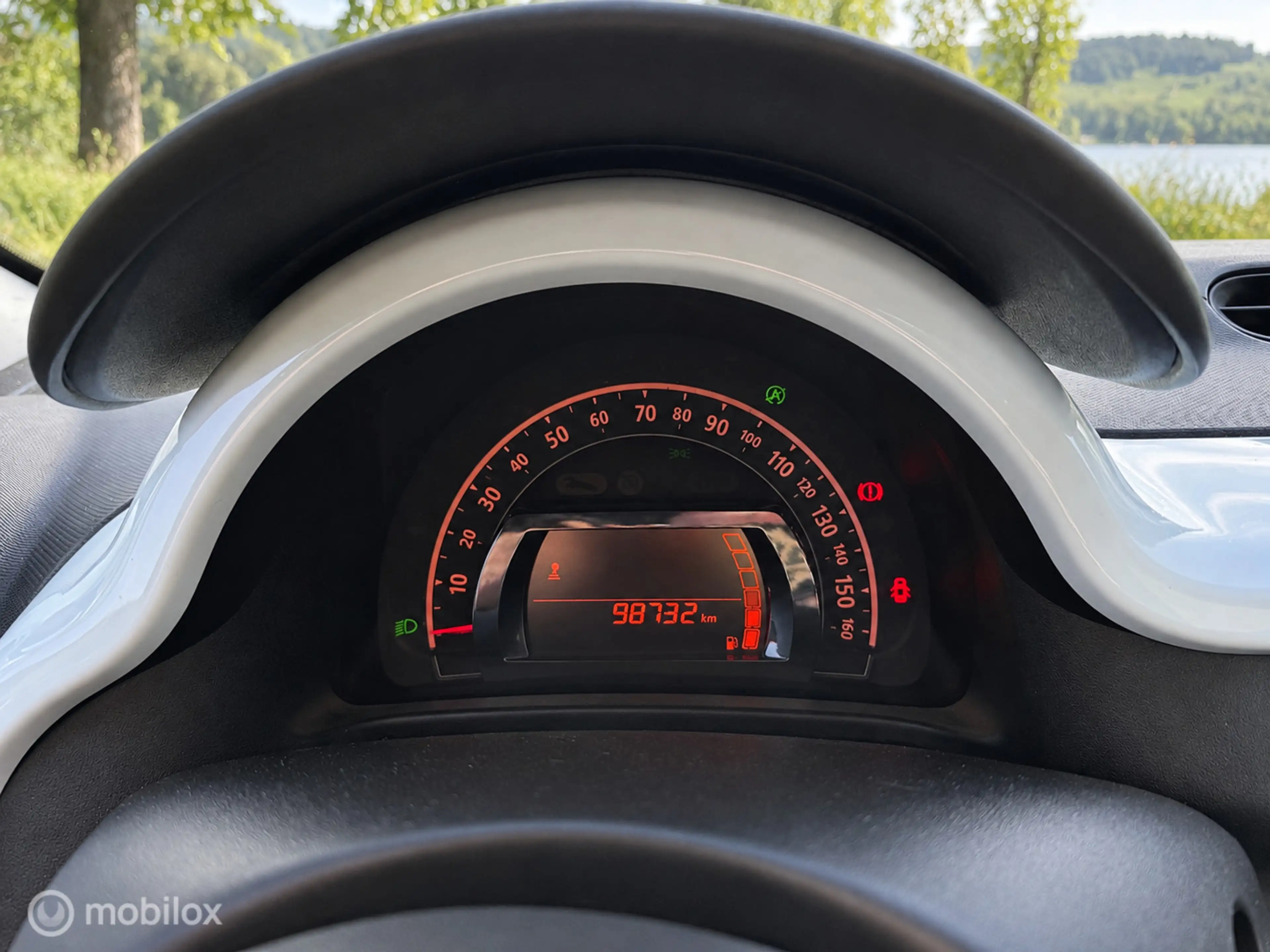 Renault Twingo 1.0 SCe Expression — photo 13