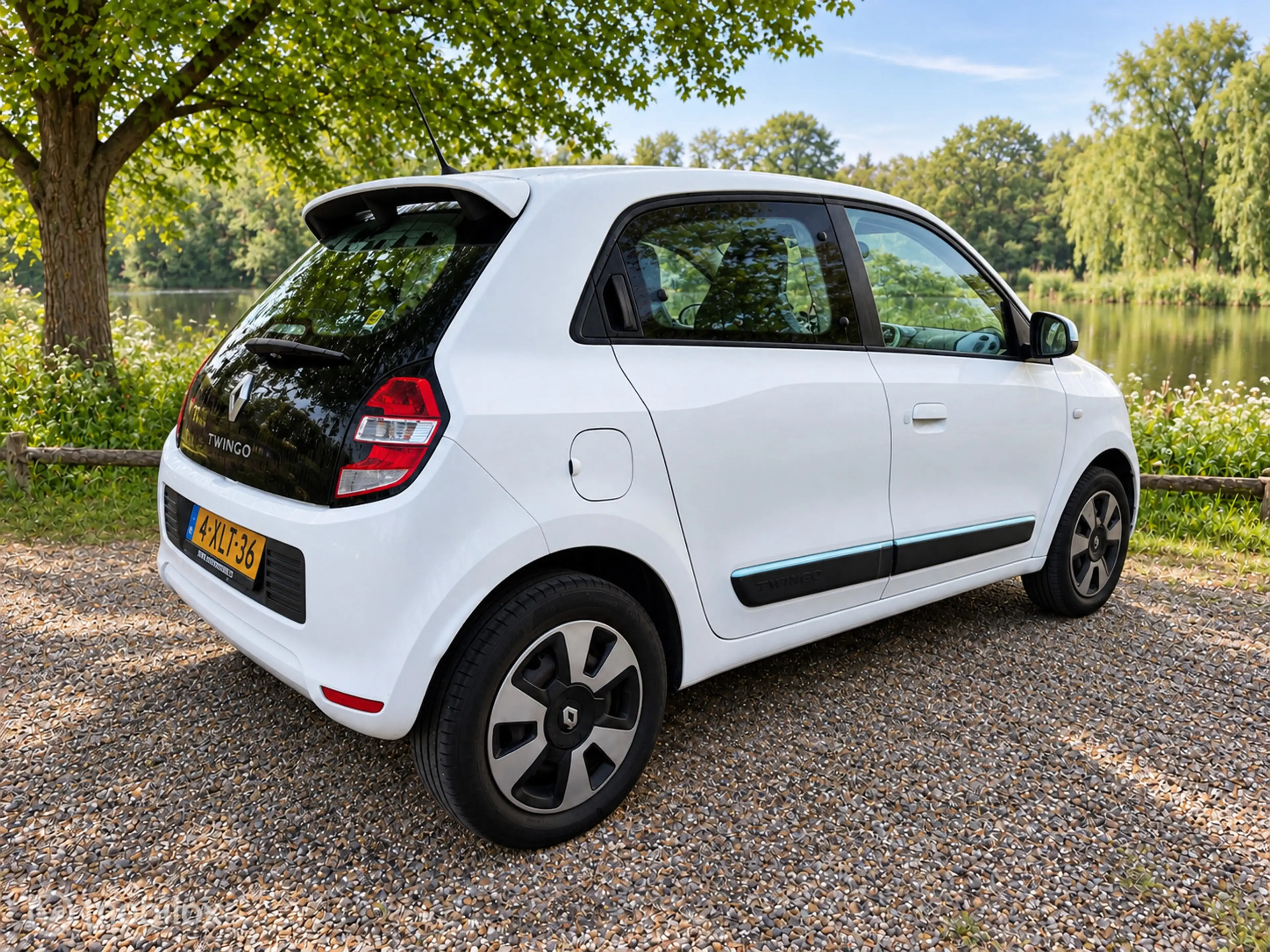 Renault Twingo 1.0 SCe Expression — photo 5