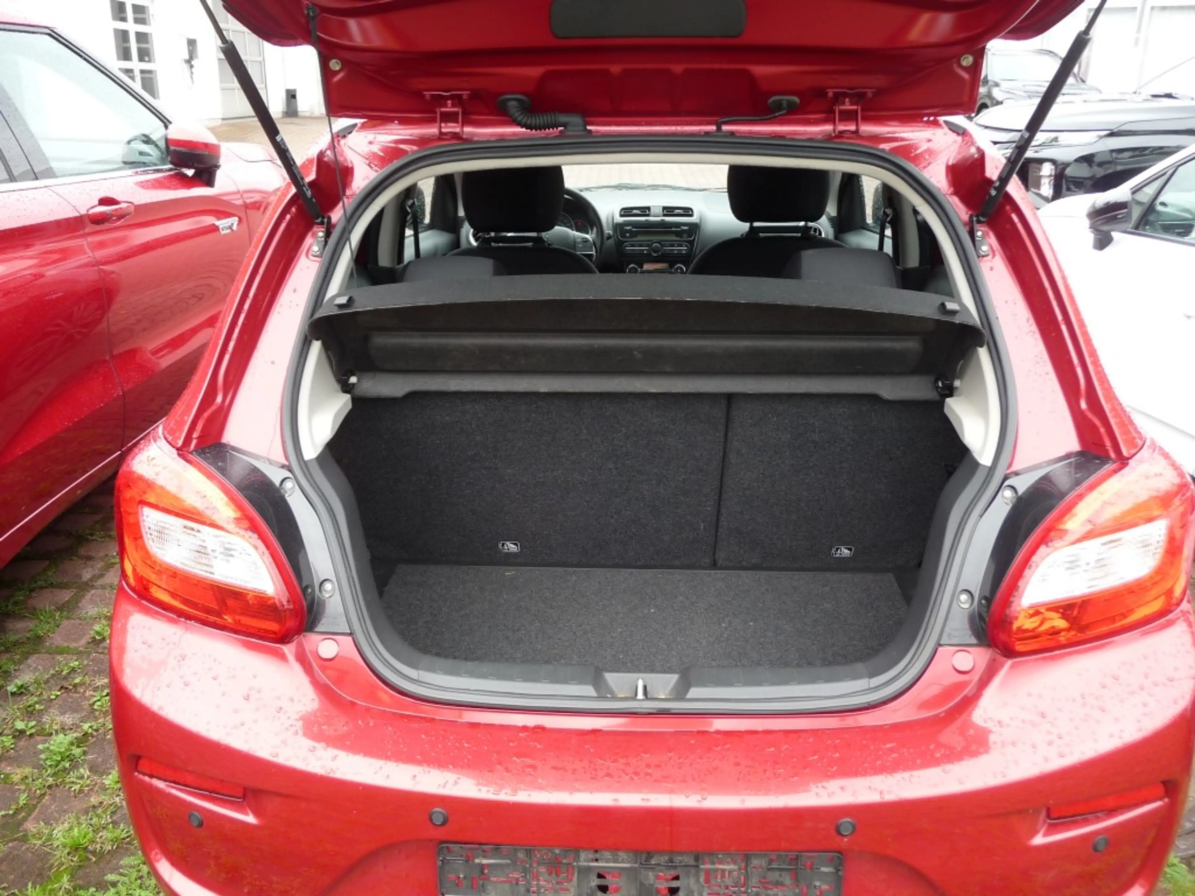 Mitsubishi Space Star TOP * 1.Hd. * Wenig Km — photo 4
