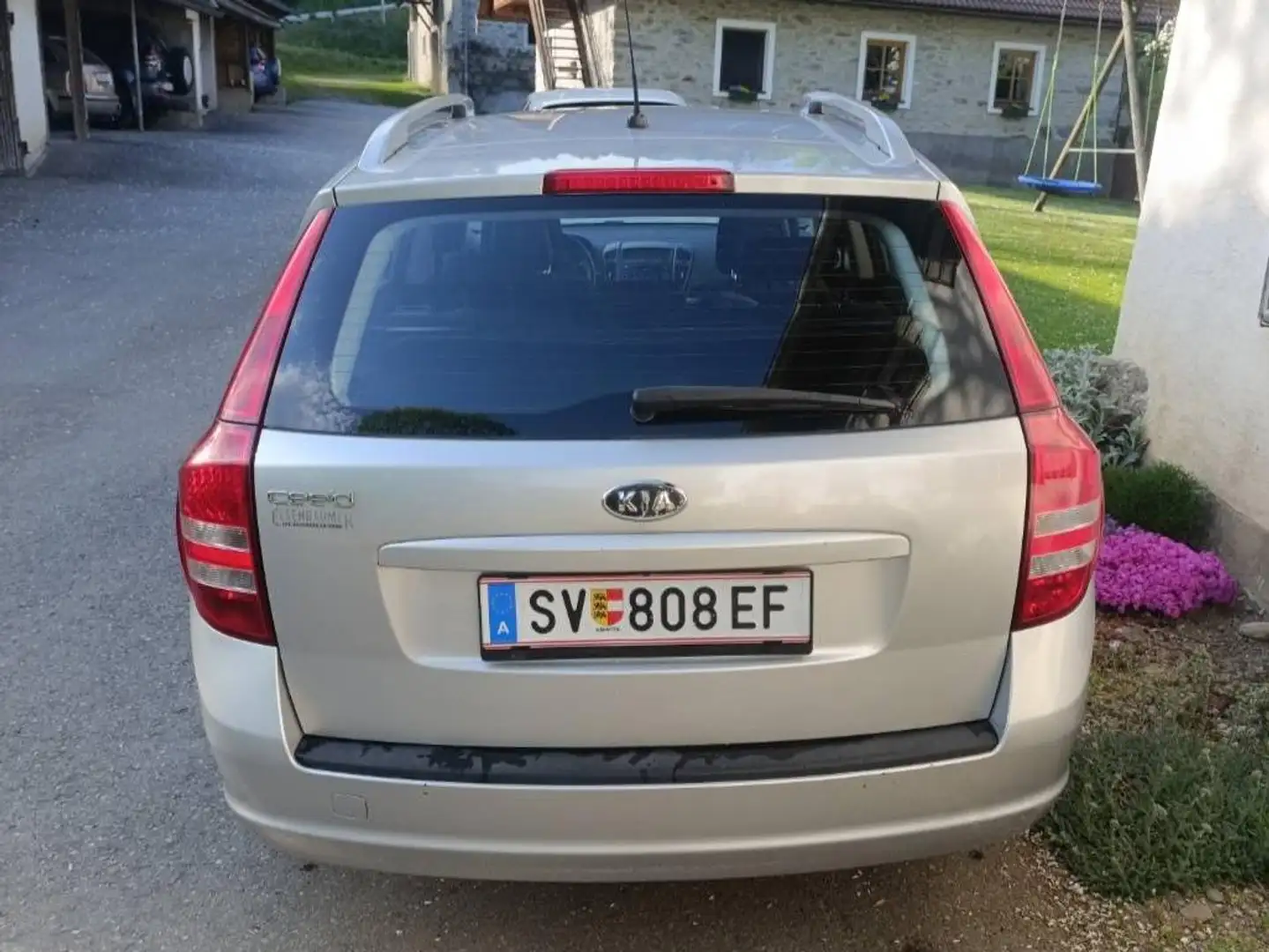 Kia Ceed / cee'd / cee'd 1,4 CVVT Cool Cool NEUES PICKERL Silber - 2