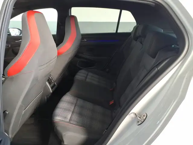 Volkswagen Golf view 11