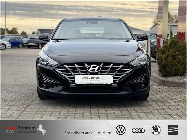 Hyundai i30 1.0 T-GDI 48V-Hybrid Trend Kamera