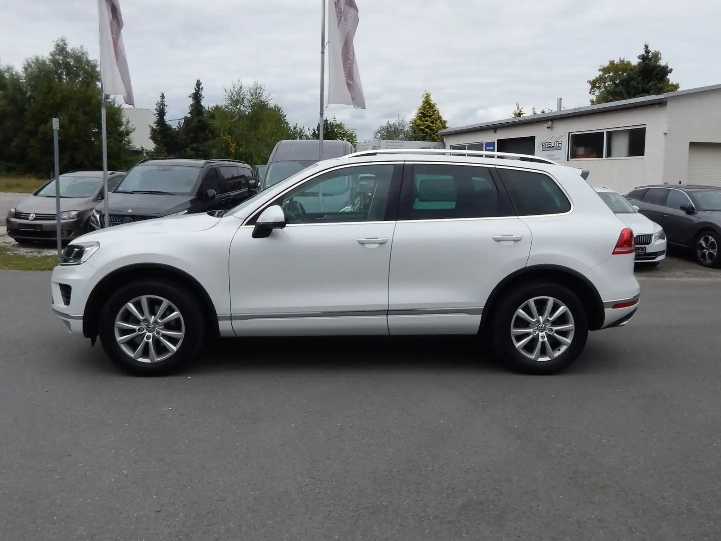 Volkswagen Touareg 3.0 TerrainTech ~360°~ACC~NAVI~AHK~Pano Weiß - 2