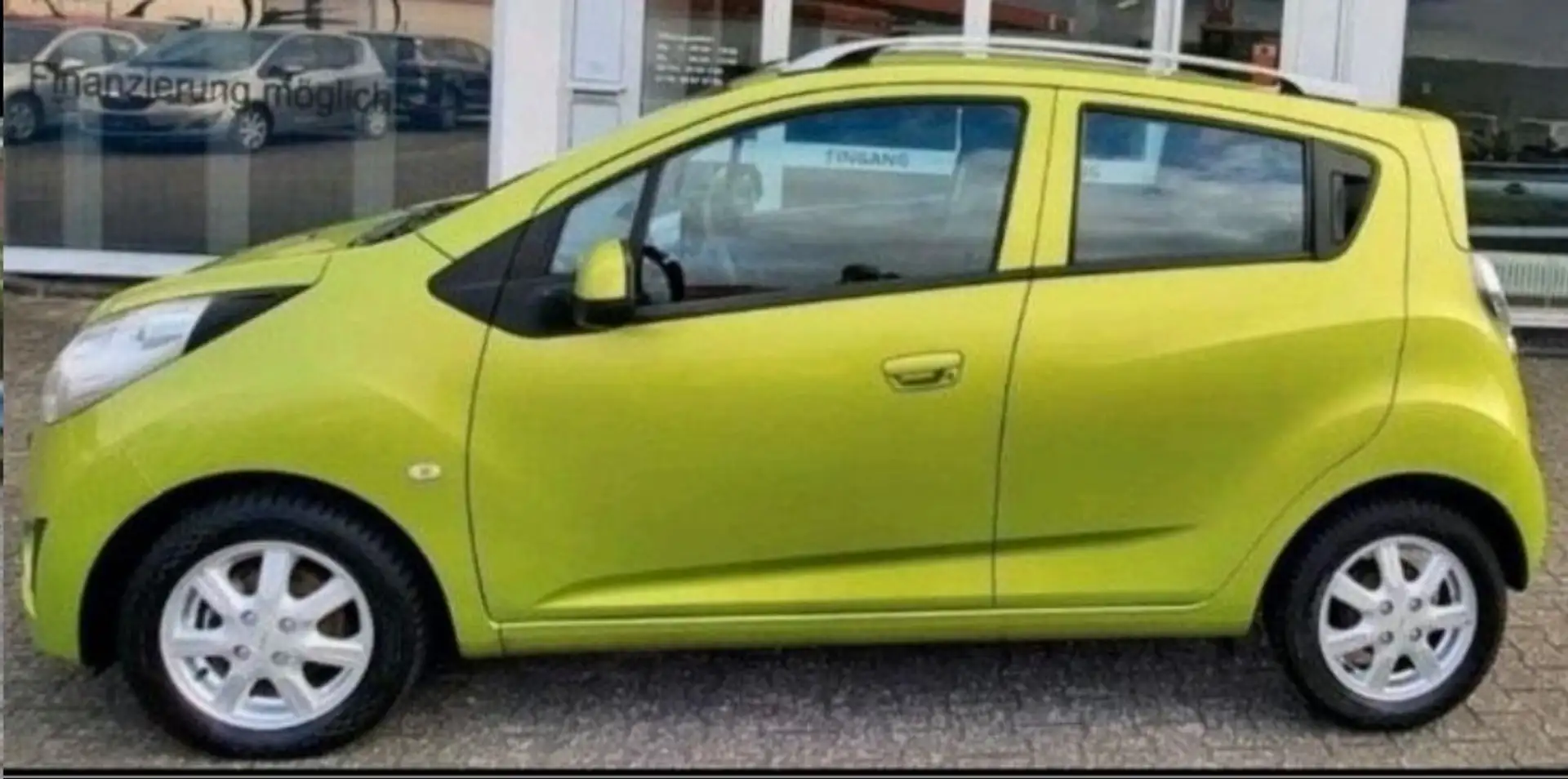 Chevrolet Spark 1.0 LS Grün - 2