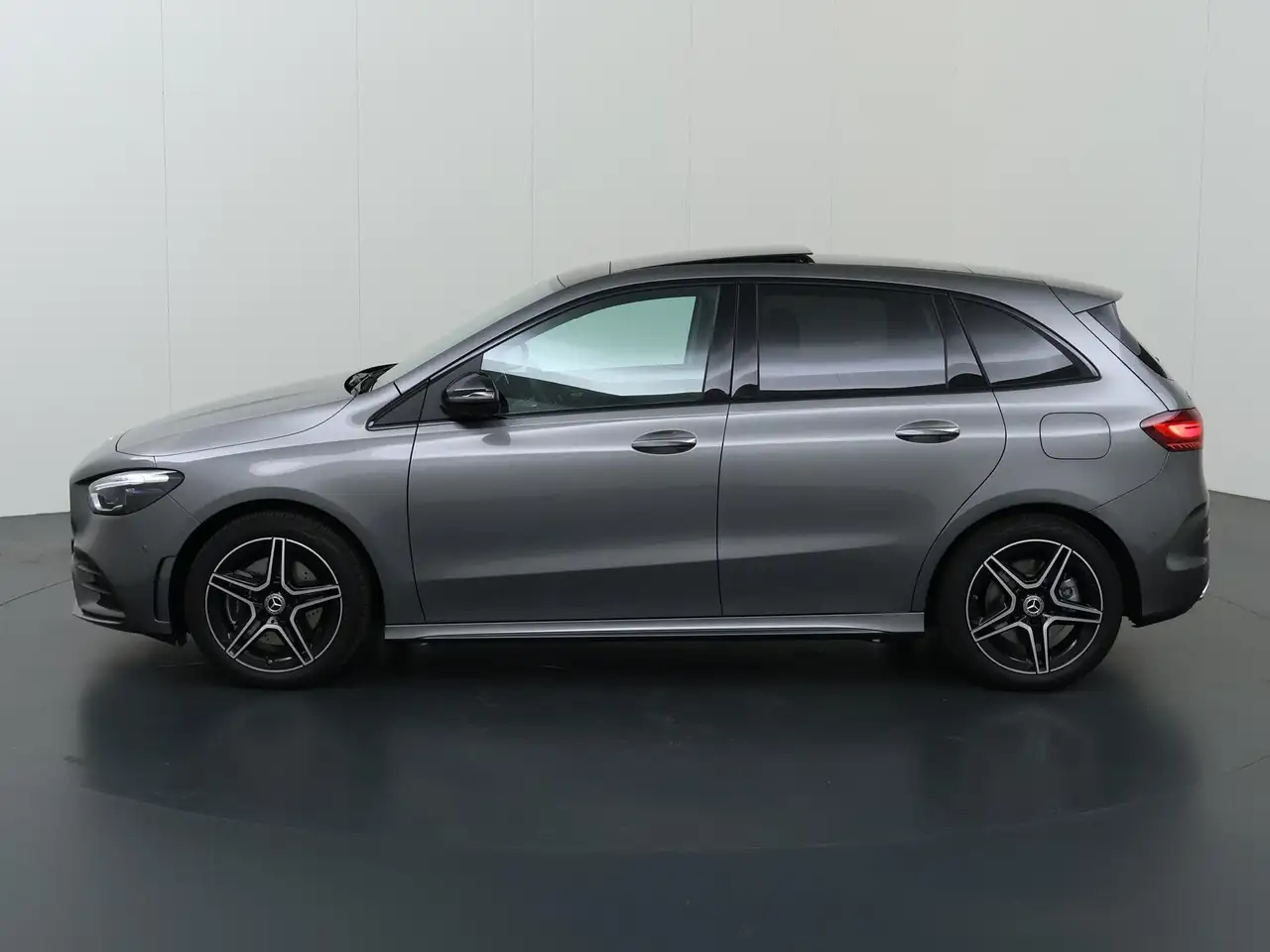 Mercedes-Benz B-Class 2026