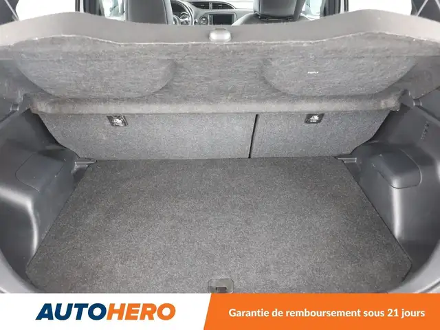 Toyota Yaris view 17