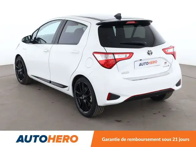 Toyota Yaris view 4