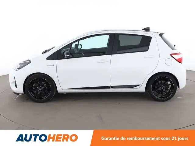 Toyota Yaris view 3