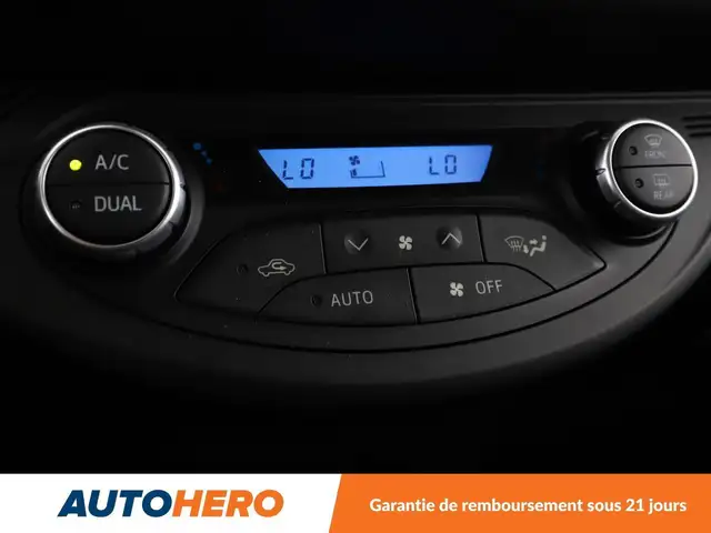 Toyota Yaris view 23