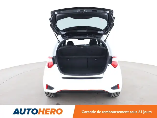 Toyota Yaris view 16