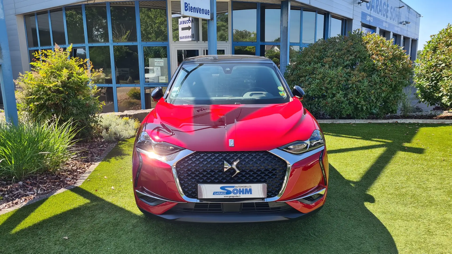 DS Automobiles DS 3 Crossback BLUEHDI 130CH SO CHIC AUTOMATIQUE 98G Rouge - 2