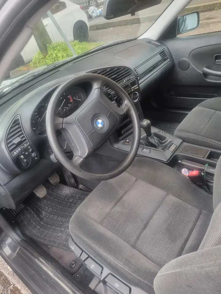 BMW 318i c/airbag cat., foto 4