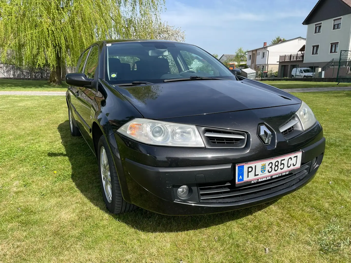 Renault Megane Mégane Extreme 1,5 dCi Extreme Schwarz - 2